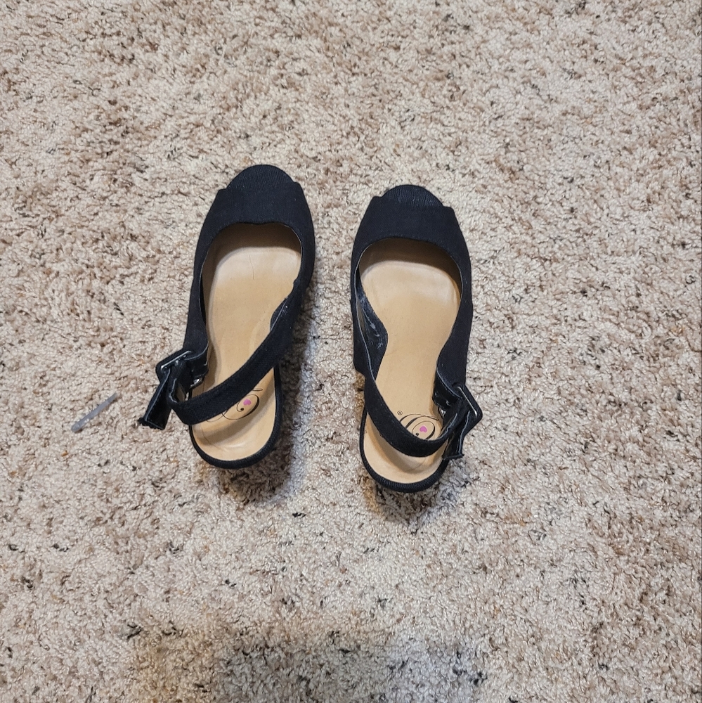 Wedge heels